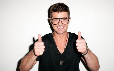What is Robin Thicke's Net Worth in 2021? Learn About His Earning Details Too